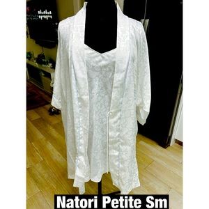 Natori White silky 2 Piece V Neck Lingerie Sz Petite‎ SM